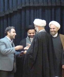 پژوهشگران برتر پژوهشگاه قرآن و حدیث تجلیل شدند