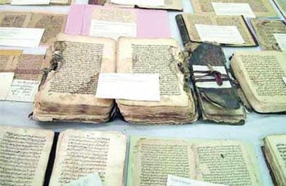 Quran Manuscripts Exhibition Starts in Algeria