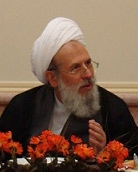 اخلاص،به کارگیری همه توان،اجتناب از گناه و کاستن معاشرت با دیگران از عوامل موفقیت دانشجو است