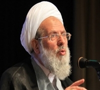 محور اعتدال سیاسی خط رهبری است