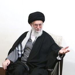 جلب نصرت خداوند و عنایت ائمه‌ی اطهار (ع) با ترویج معارف اسلام و تشیع