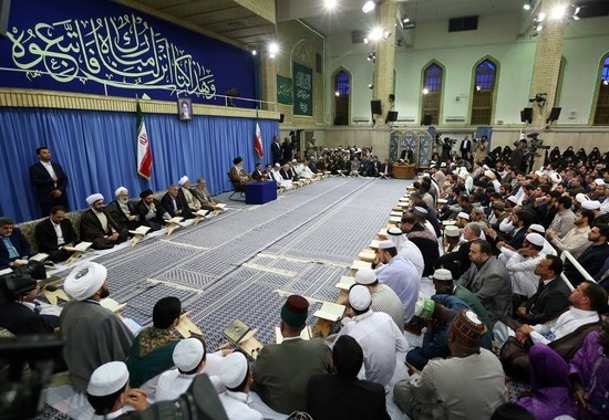امروز مهمترین وظیفه، تبیین و مبارزه برای روشنگری است