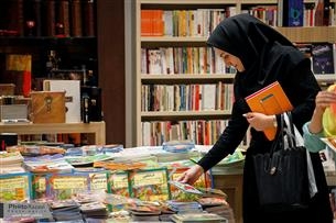 آشنایی نوجوانان با زندگی امام رضا(ع)،در رمان «در سال‌های دور»