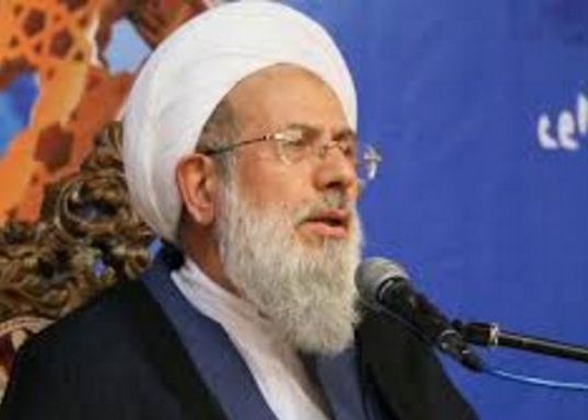 ترویج نماز نقش موثری در پیشگیری از ناهنجاری‌های اجتماعی دارد