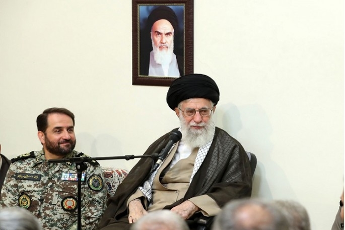 نسخه علاج‌بخش مشکلات، بکارگیری نیروی انسانیِ تواناست
