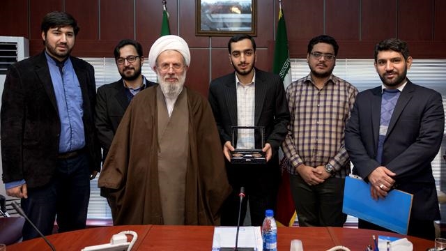 قدرت علمی مانع هجوم دشمنان خواهد شد