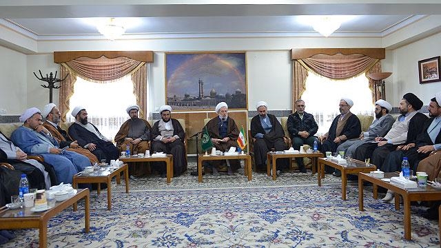 اخلاق و رفتار مطابق موازین اسلامی حتی در مقابل دشمن هم لازم است