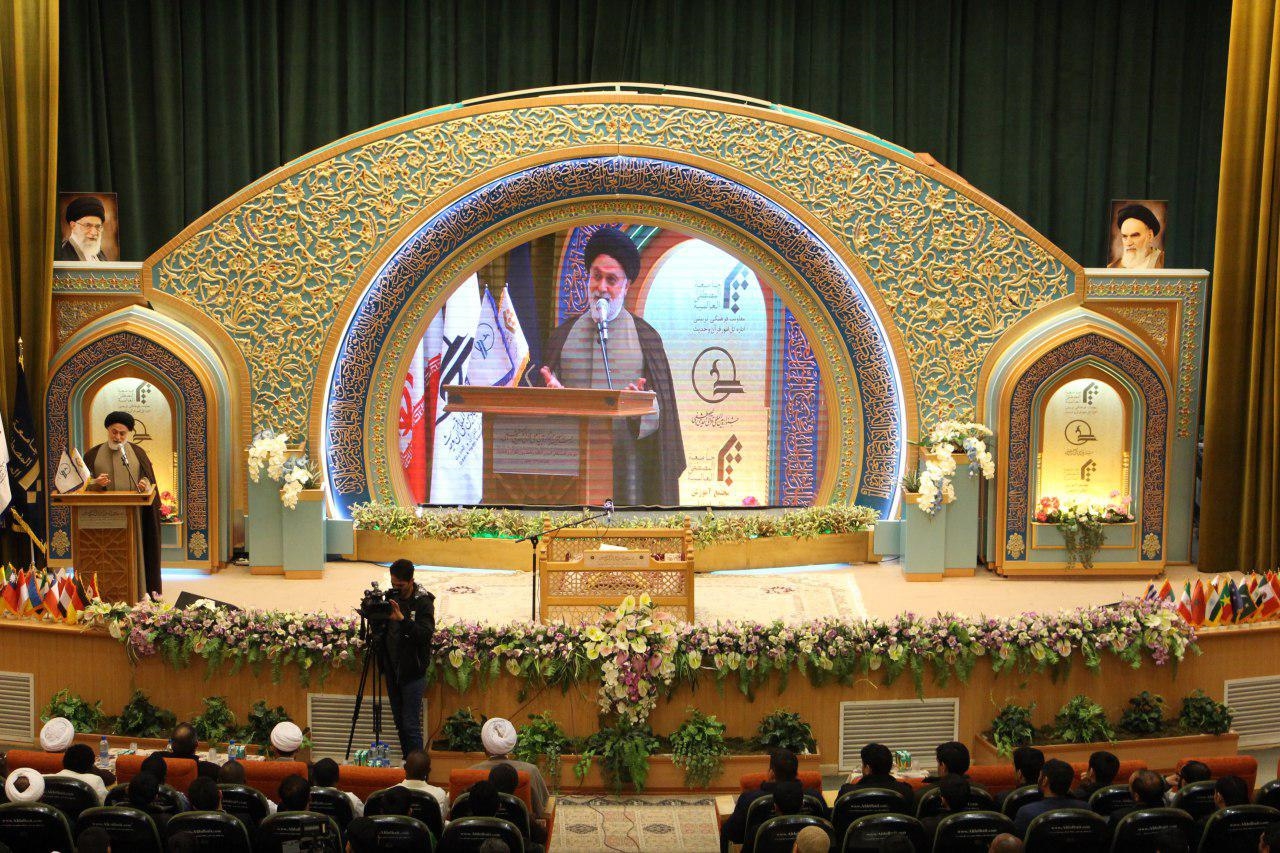 رقابت طلاب غیرایرانی در بیست و سومین جشنواره بین المللی قرآن و حدیث