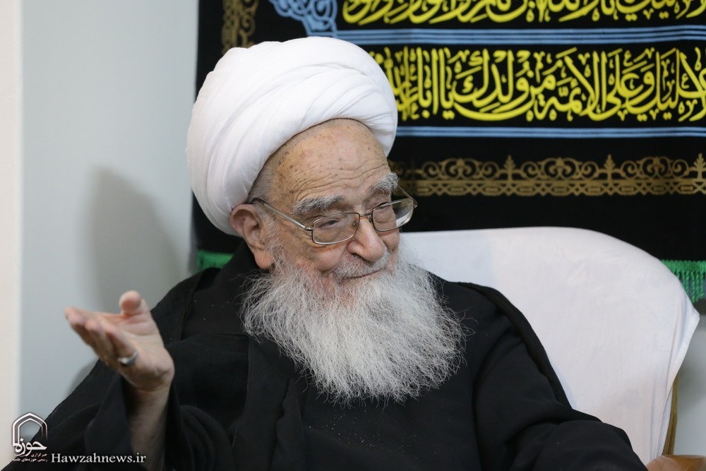علمای حدیث شناس در نقل و حفظ تراث عظیم شیعی دقیق و عالمانه عمل کنند