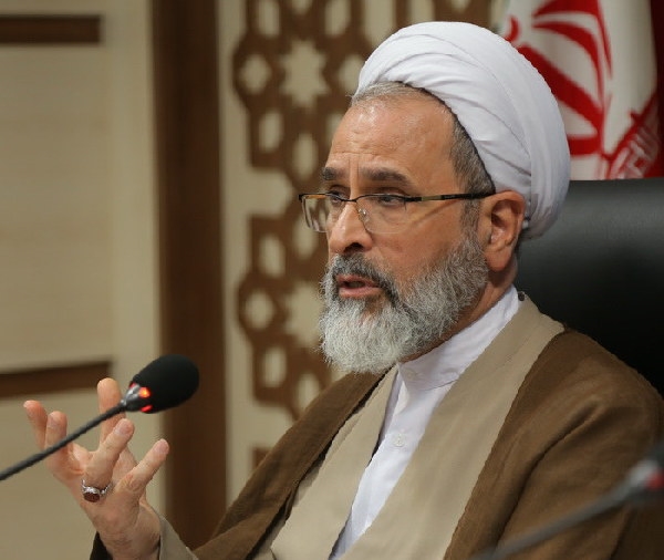 استمرار جریان انقلاب، نیازمند حضور اسلام در بن مایه‌های فکری علوم است