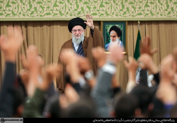 شیعه‌ی واقعی بودن را با عمل نشان دهید