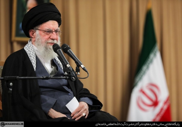 ملّتِ یکپارچه بر هر دشمنی فائق می‌آید