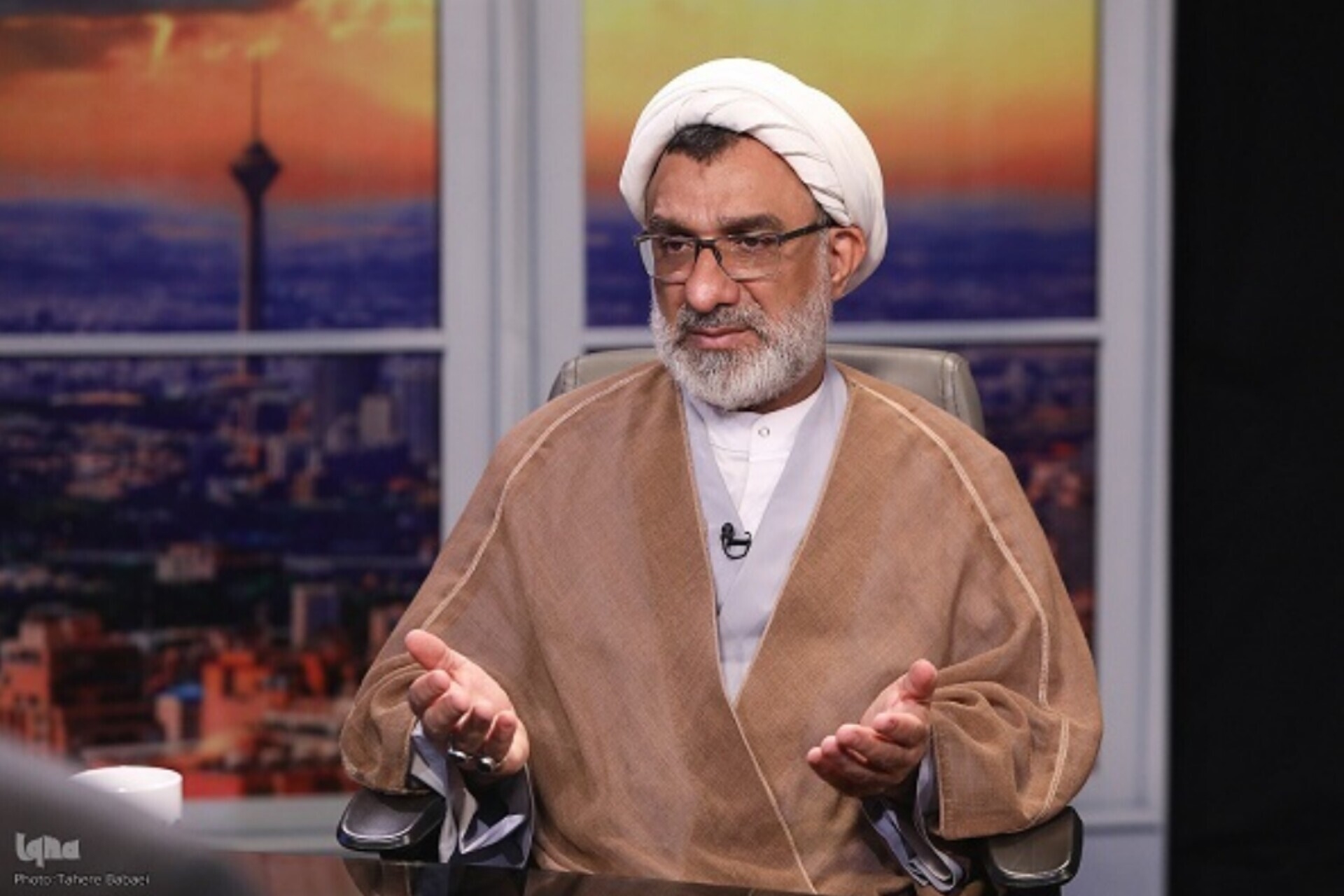 «منظومه فکری امام شهید در حوزه علم و فرهنگ» منتشر می‌شود