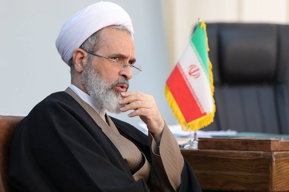 جلوگیری از تبدیل سرزمین‌های اسلامی به میدان جنگ با دفاع از اصول مشترک اسلامی