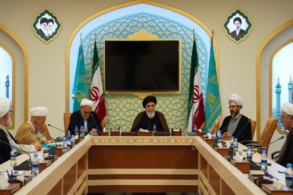 پیام قرآن و اسلام باید بدون واسطه به مخاطبان جهانی برسد
