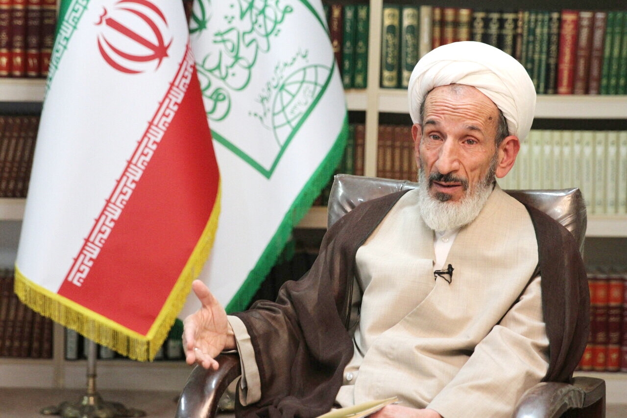 مواضع رهبر معظم انقلاب مبتنی بر آموزه‌ها و سنت‌های الهی است